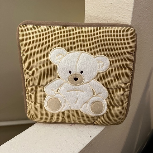 🐠 Teddy Bear Decorations for Nursery. Hang them or even Frame Them. Never Used. - Picture 3 of 6